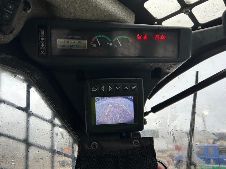 2021-deere-325g-image-23