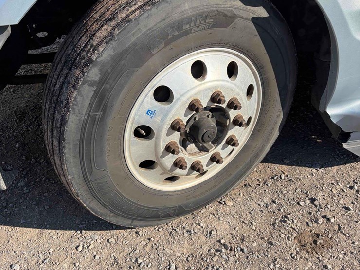 2017-international-prostar-image-12