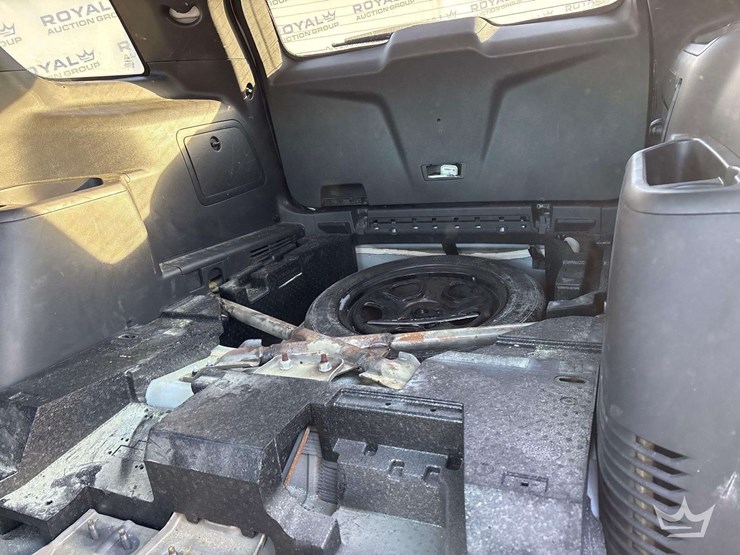 2015-ford-explorer-image-22