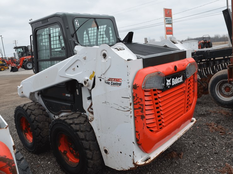 2023-bobcat-s62-image-10