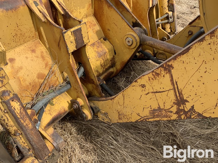 caterpillar-943-track-loader-image-11