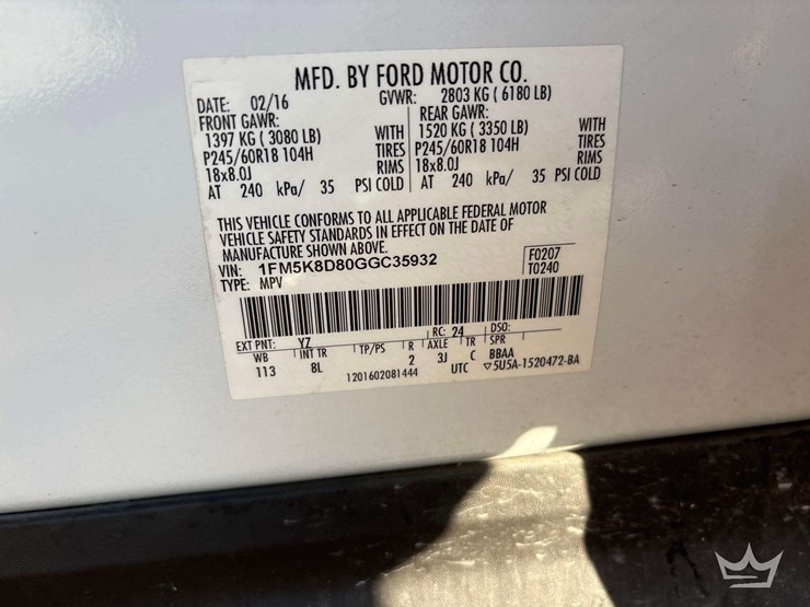 2016-ford-explorer-image-5