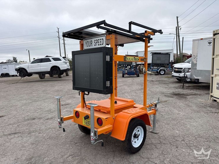 2023-solartech-silent-advisor-fd-304-towable-solar-speed-limit-board-image-3
