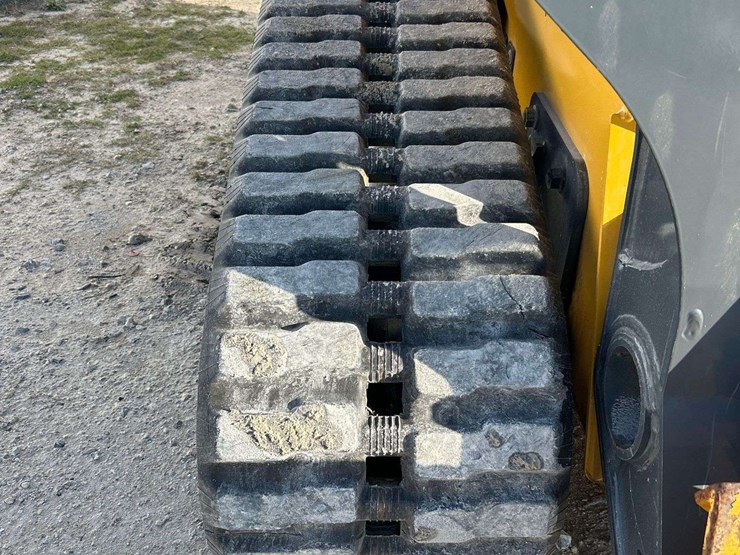 2023-deere-333g-image-21