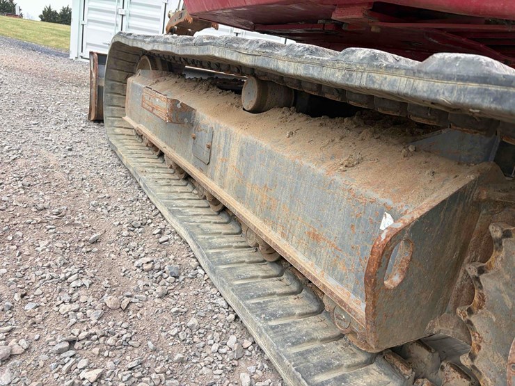 2013-takeuchi-tb280fr-image-11