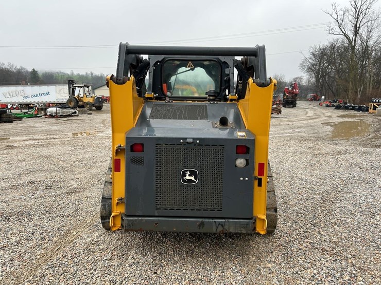 2021-deere-317g-image-3