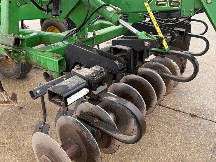 john-deere-726-image-27