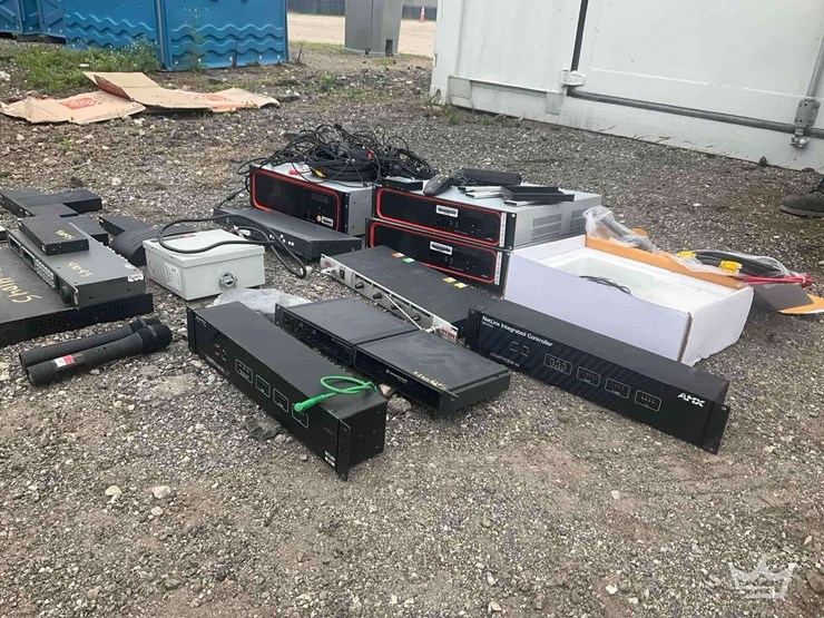 miscellaneous-office-and-server-tech-image-9