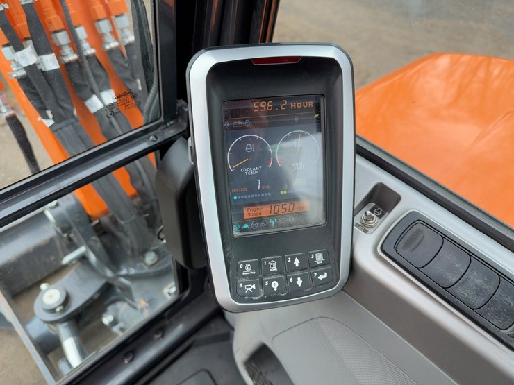 2023-doosan-dx62r-3-image-32