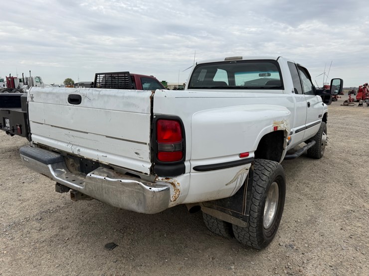 1999-dodge-ram-3500-image-6