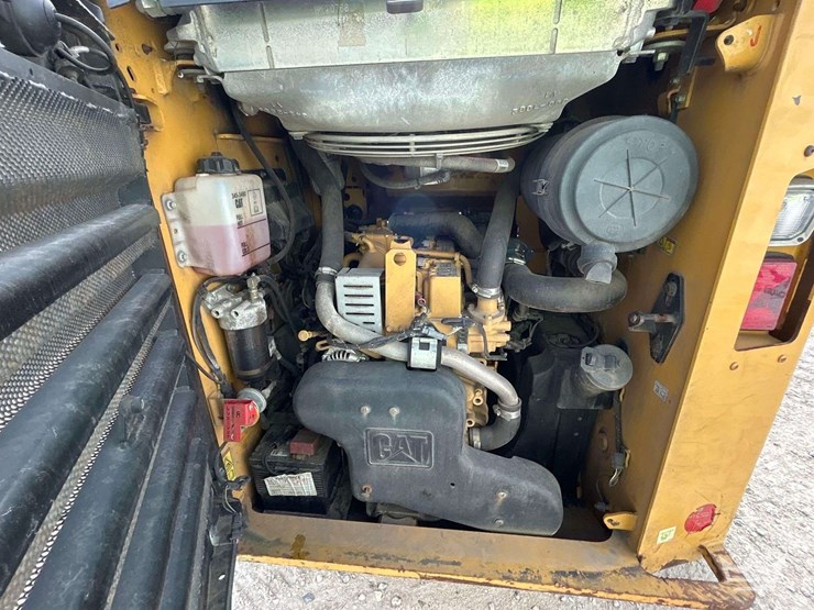 2018-caterpillar-287d-image-7