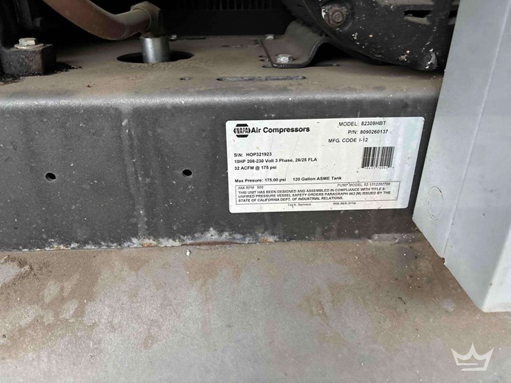 napa-82309hbt-120-gallon-air-compressor-image-2