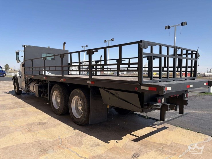 2015-international-paystar-5900i-24ft.-flatbed-truck-image-3