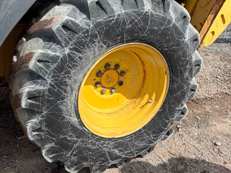 2006-deere-310sg-image-13