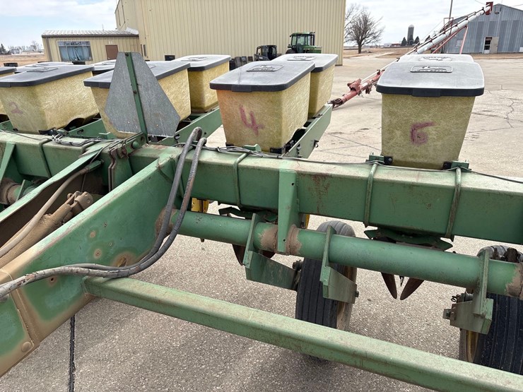 john-deere-7000-image-24