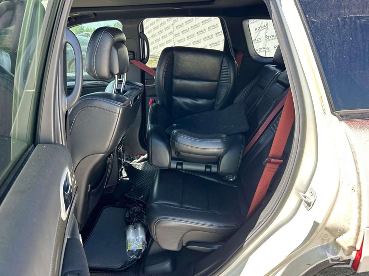 2018-jeep-grand-cherokee-image-21