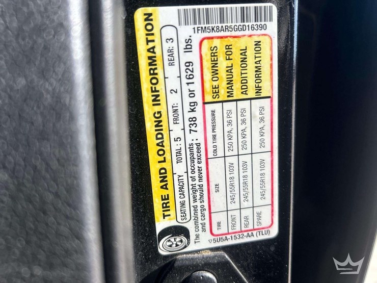 2016-ford-explorer-image-6