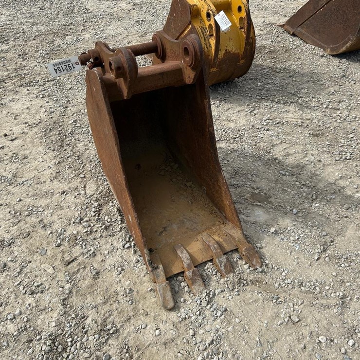 18" Excavator Bucket