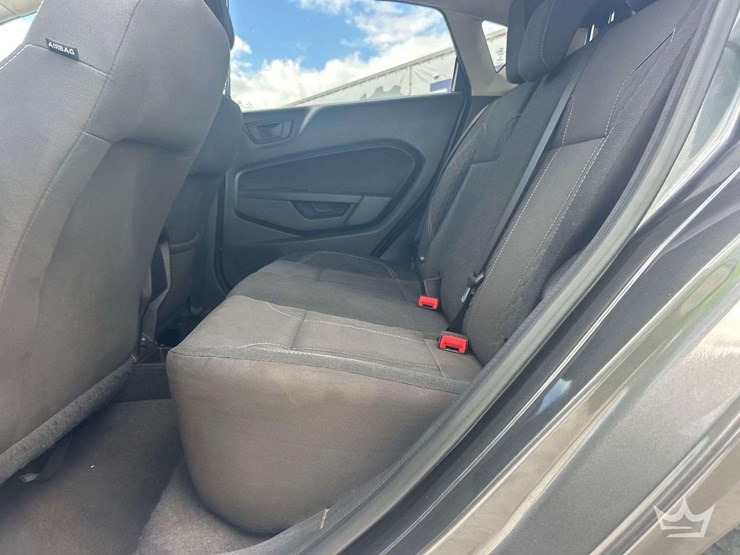 2019-ford-fiesta-se-hatchback-image-19