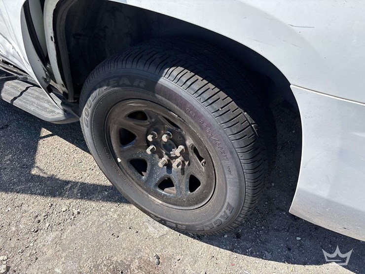 2019-chevrolet-tahoe-image-19