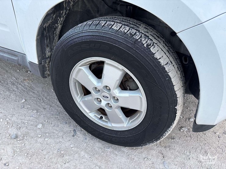 2009-ford-escape-image-27