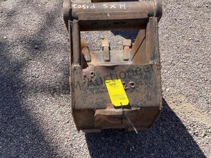 16in-wain-roy-backhoe-bucket-image-3