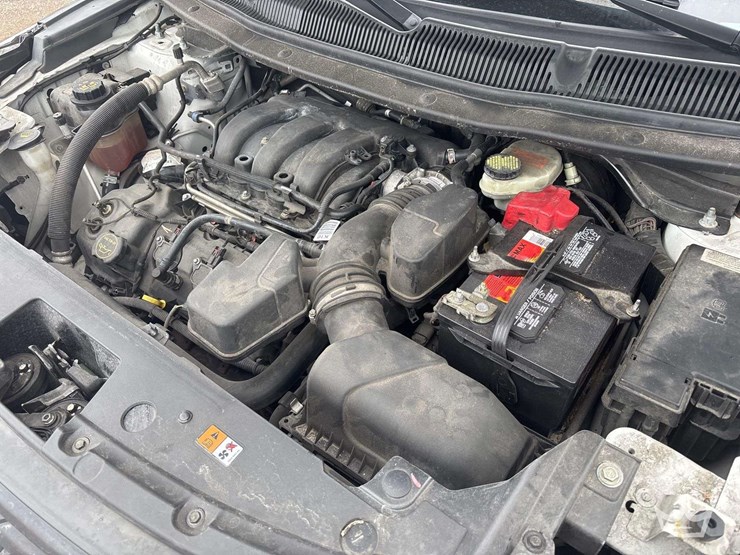 2017-ford-explorer-image-9