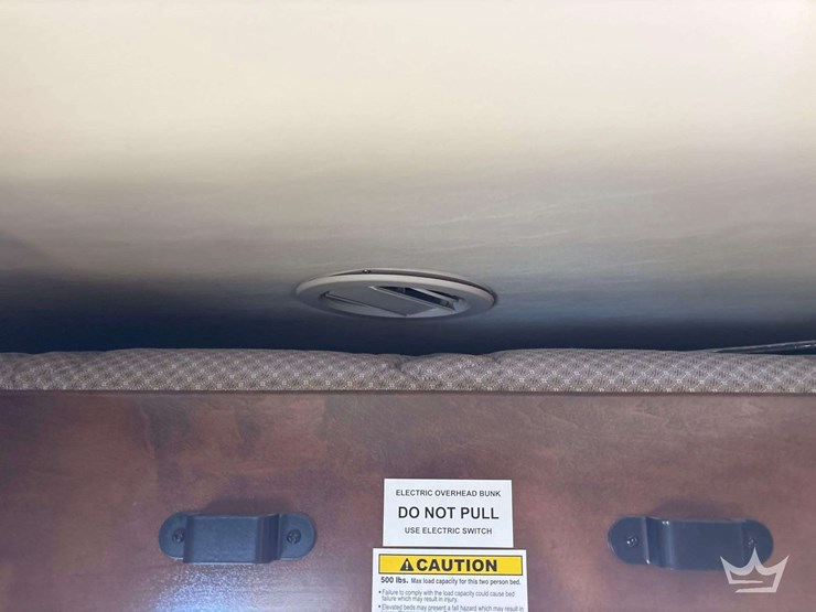 2018-freightliner-thor-venetian-400xcr-a40-41ft.-class-a-motorhome-image-59