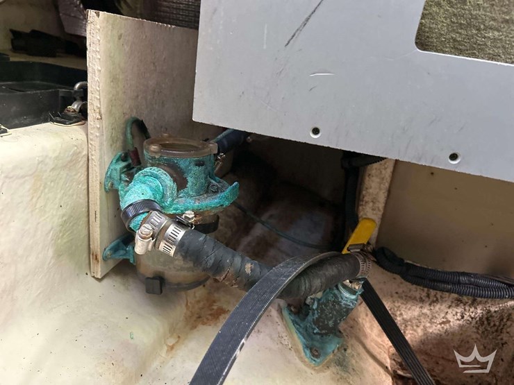 2006-sea-ray-sundancer-31ft-boat-w/-loadmaster-28ft-tri-axle-boat-trailer-image-15