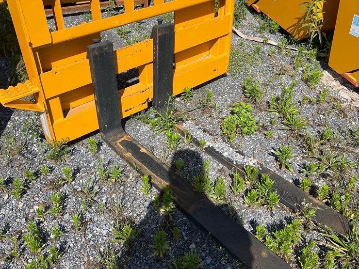 severe-duty-pallet-forks-image-2