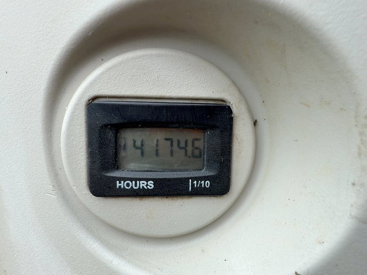 2017-kobelco-sk75sr-3e-image-32