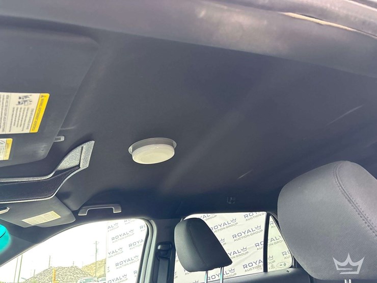 2016-ford-explorer-image-17