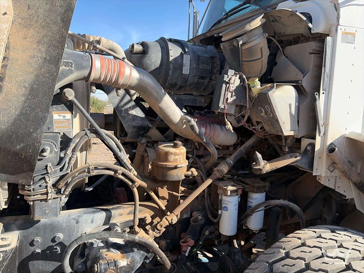 2011-kenworth-t400-image-23