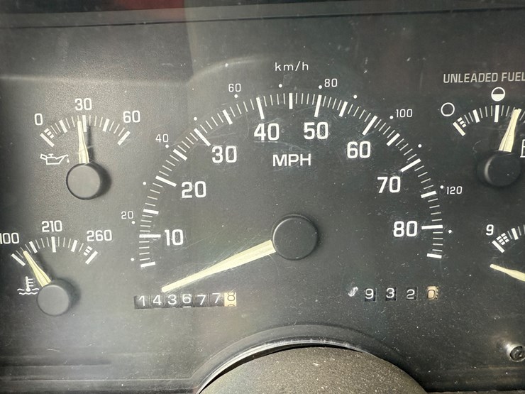 1992-chevrolet-gmt400-image-48