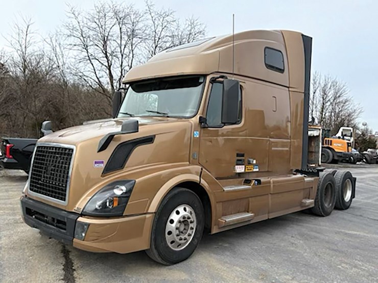 2018-volvo-vnl-670-image-1