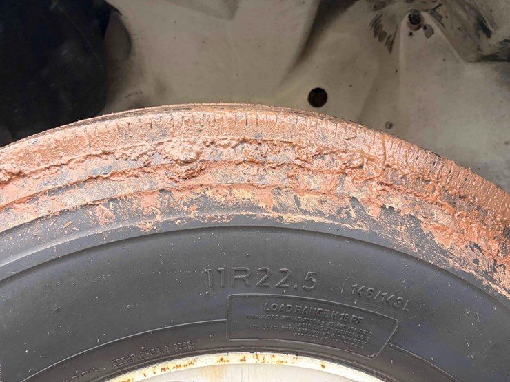 2007-international-8600-image-12