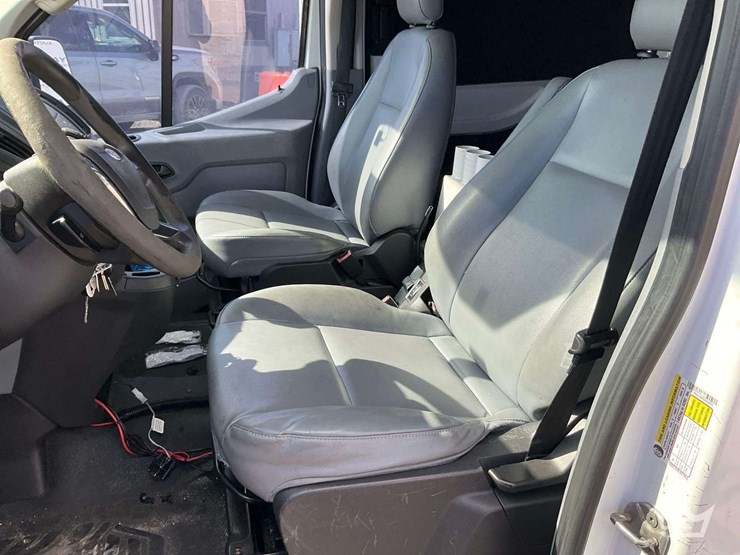 2015-ford-transit-image-20