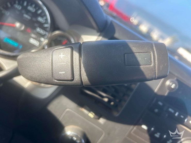 2013-gmc-sierra-2500-image-32