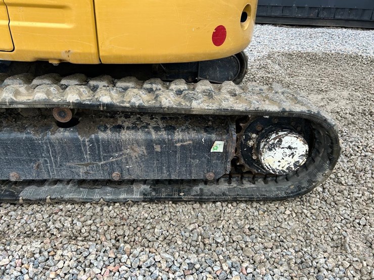 2020-caterpillar-303-image-18