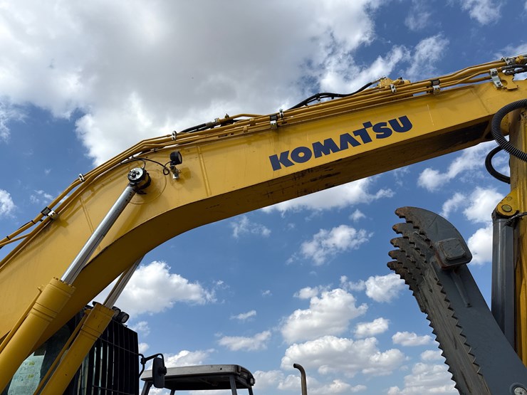 2023-komatsu-pc210-image-20