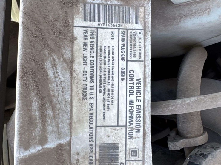 2000-chevrolet-astro-image-14