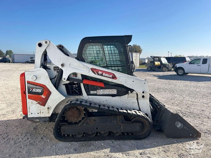 2023-bobcat-t595-image-30