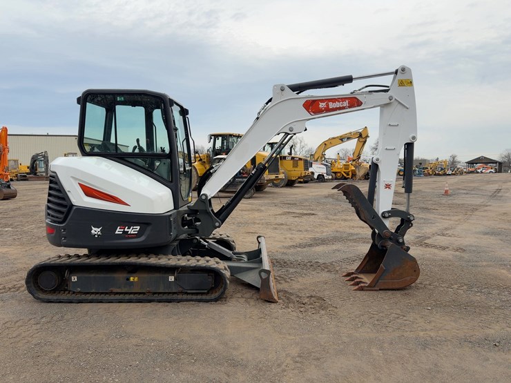 2023-bobcat-e42-image-6