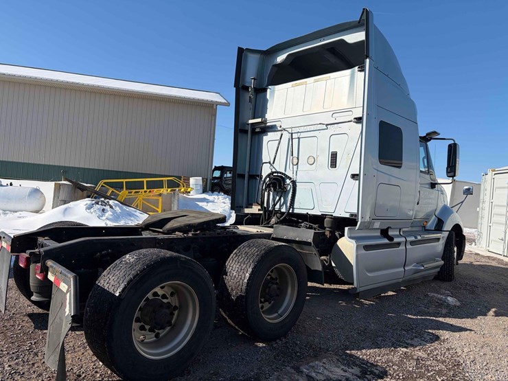 2017-international-prostar-image-3