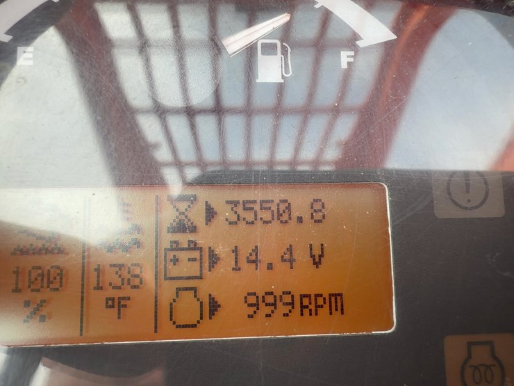 2018-sky-trak-8042-image-19