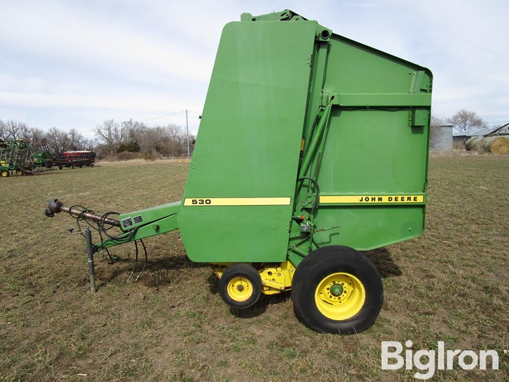 john-deere-530-image-8