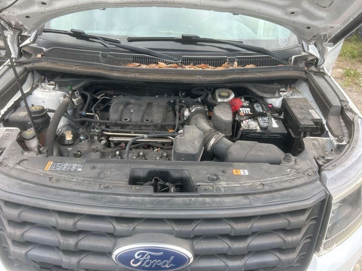 2018-ford-explorer-image-7