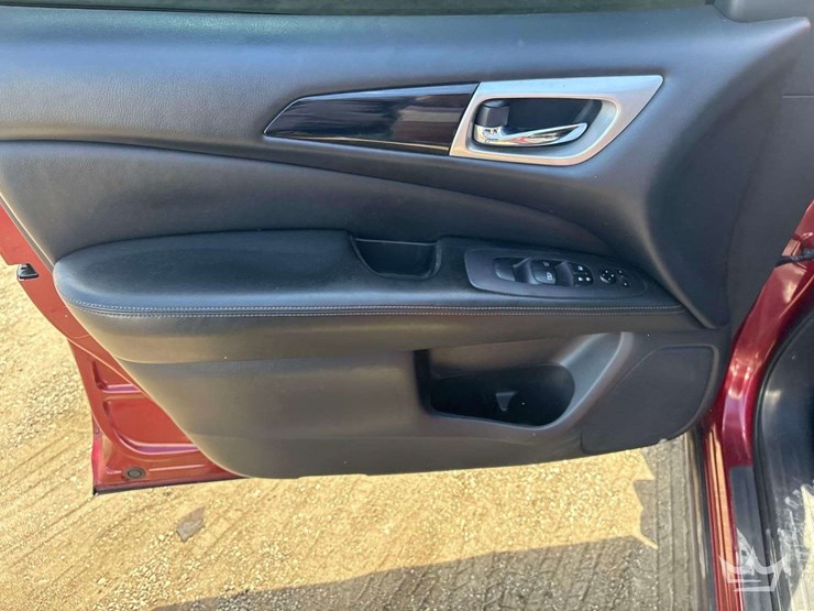 2018-nissan-pathfinder-image-11