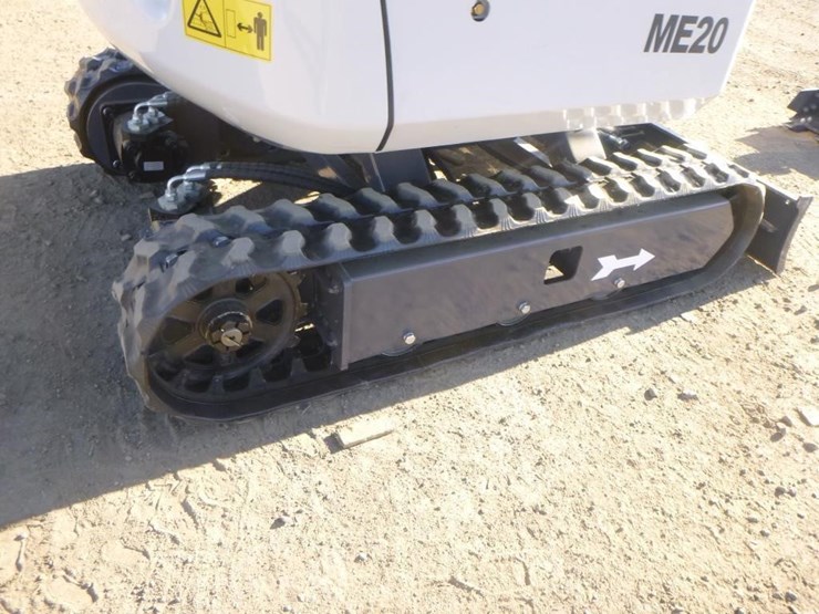 me20-hydraulic-excavator-image-28