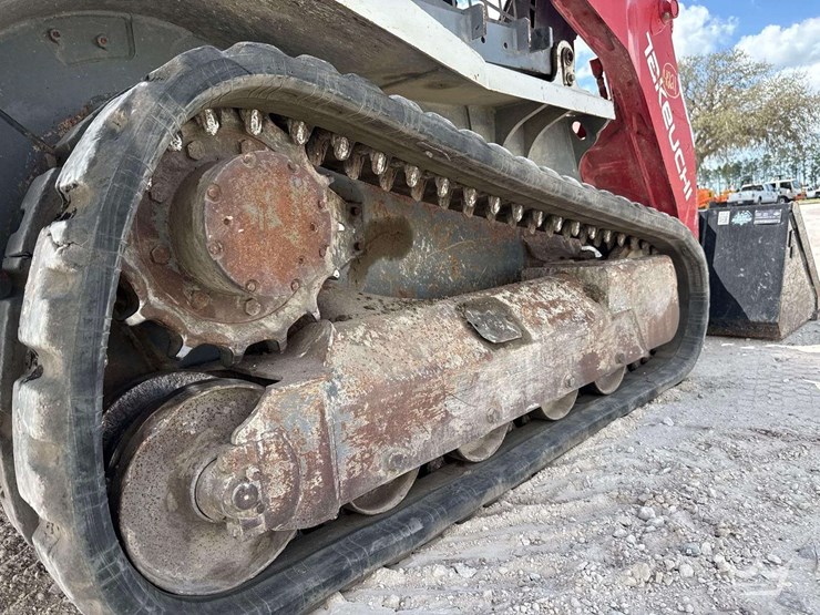 2018-takeuchi-tl10v2-image-25